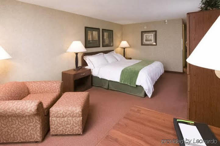 Rodeway Inn Akron Zimmer foto